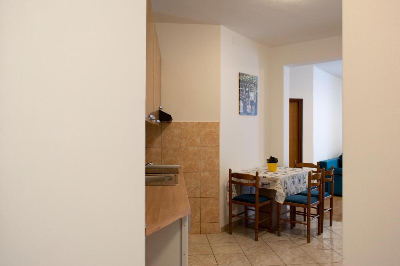 Calypso Apartment Kastela Exterior photo