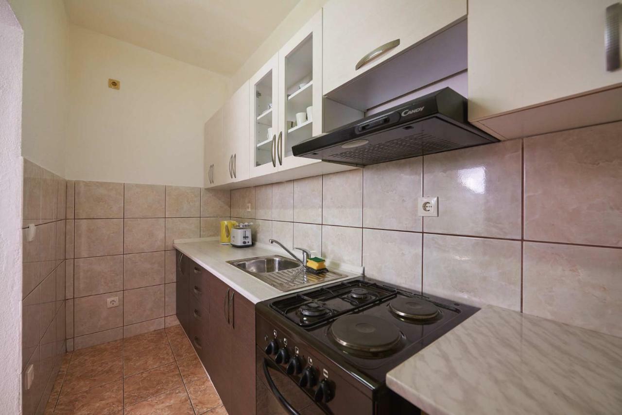 Calypso Apartment Kastela Exterior photo